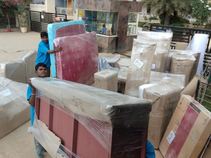 Unpacking services