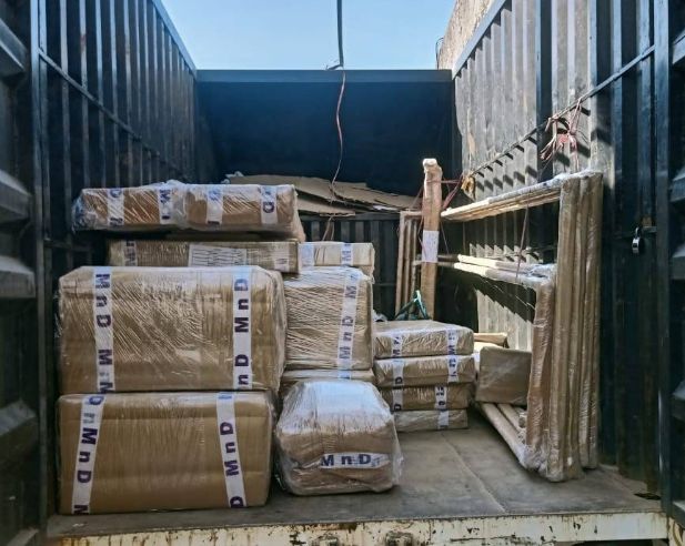 Safe loading and unloading