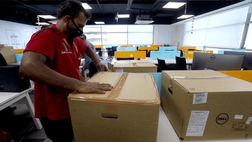 Unpacking services