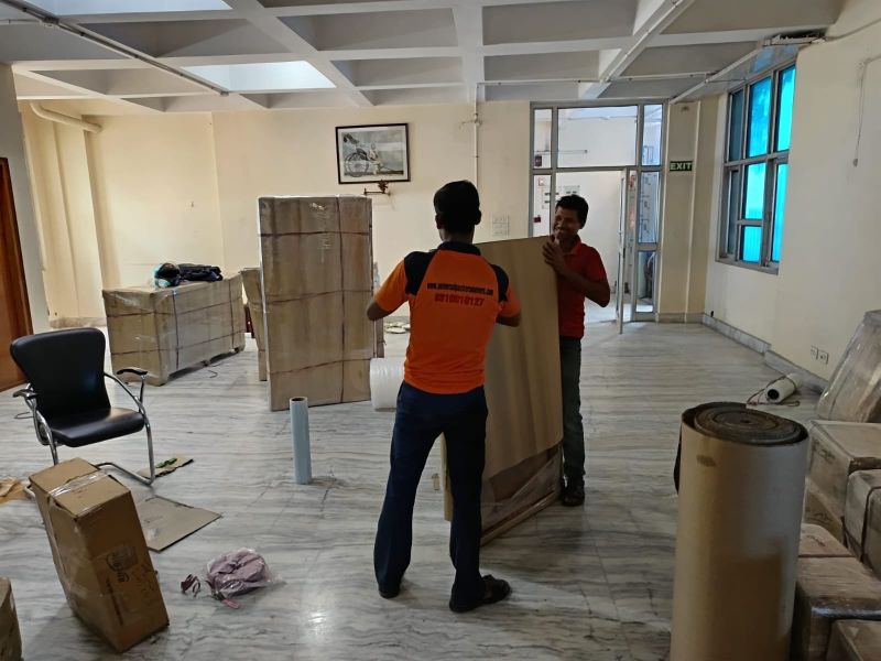 Unpacking services