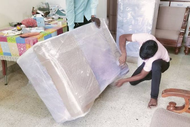 Unpacking services