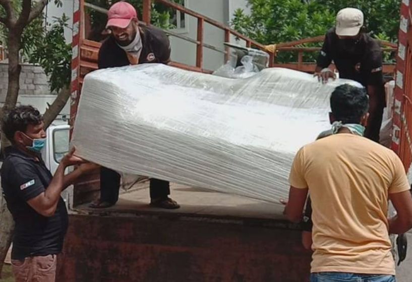 Unpacking services