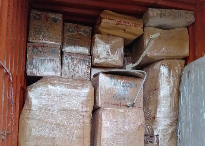 Safe loading and unloading