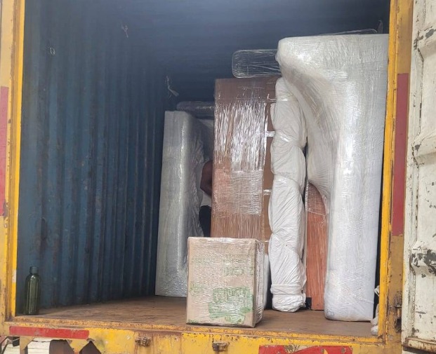 Safe loading and unloading