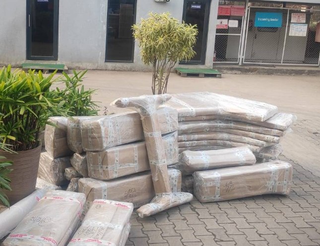 Local house shifting in Thergaon