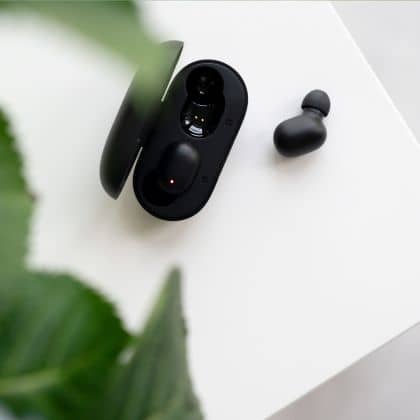 wireless-earbuds