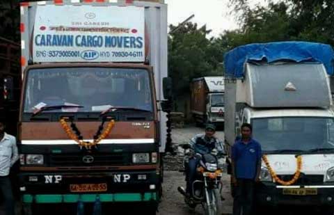 Caravan-Cargo-Packer-Transportation