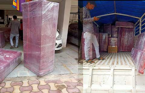 Essence-Packers-Movers-Loading.jpg