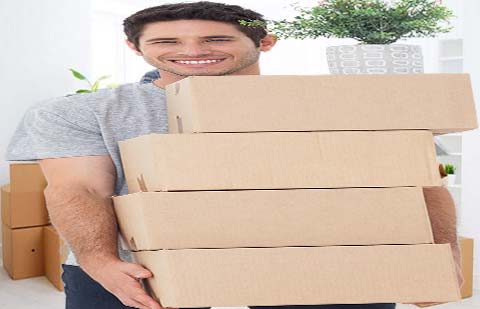 Leader-Packers-and-Movers-Loading