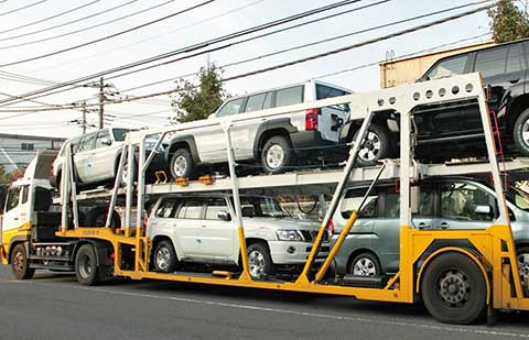Singhania-Packers-Movers-Car-Transportation.jpg