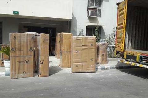 A Trans Logistics Unloading