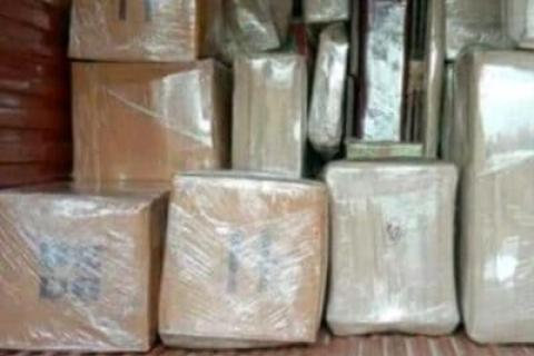 Akshay-packers-and-movers-loading