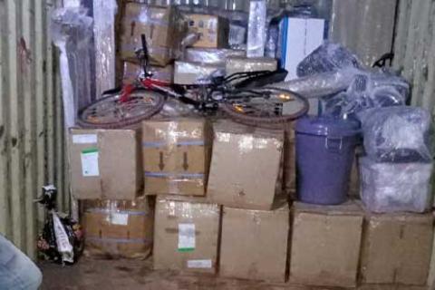 Allwins Packers Cargo Movers Loading