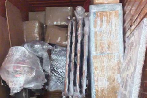 Allwins Packers Cargo Movers Loading