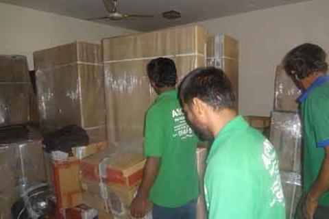 Ascent-packers-and-movers-packaging