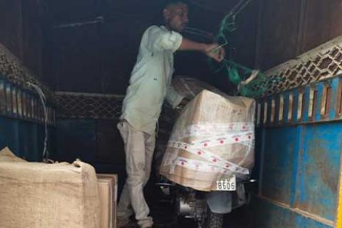 Asha-Road-Carrier Loading