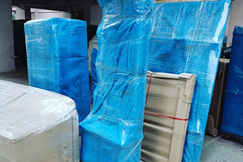 Ashirvad Packers Movers Unloading