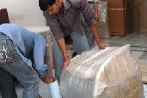 Associated-packers-and-movers-household-shifting