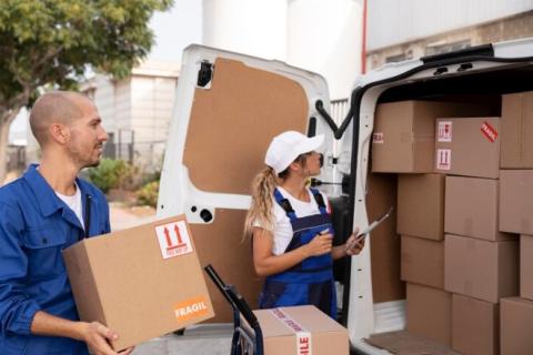 BTC-packers-and-movers-loading