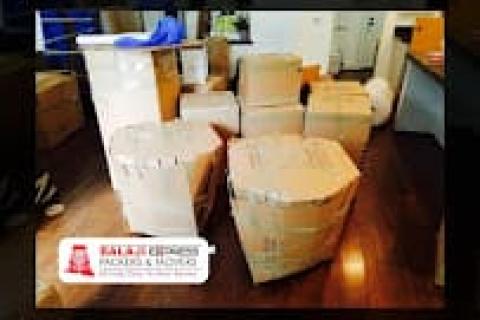 Balaji-Express-packers-and-movers-packing