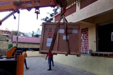 Big-guy-international-shifting