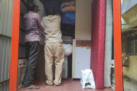 Chintamani-packers-and-movers-loading