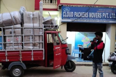 Cloud-packers-and-movers-office