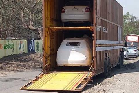Devvart-Relocation-Pune-Car-Carrier.jpg