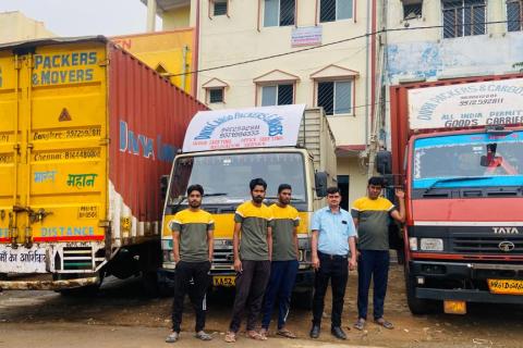 Divya-Cargo-Packers-and-Movers-Team