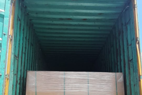 Divya-packers-and-movers-loading