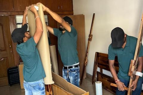 Dyno-packers-and-movers-Furniture-packing
