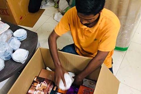 Easy Moves International Packers and Movers Pvt Ltd Unloading