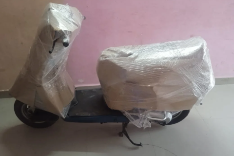 Ecostal-Packers-and-movers-bike-shifting