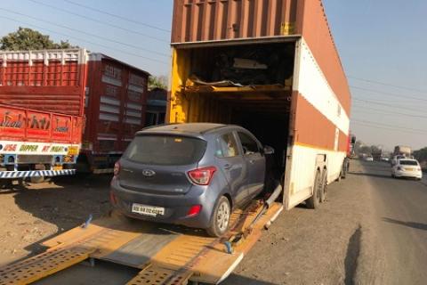 Expert-packers-and-movres-car-carrier