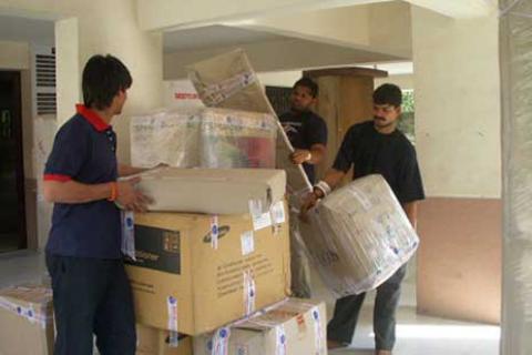 Farewell-Packers-Movers-Private-Limited-Unpacking.jpg