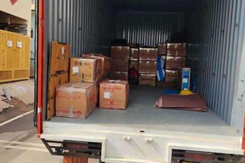 Ganesh-Cargo-Packers-Movers-Loading.jpg
