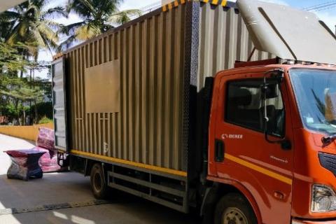 GoSmart-movers-transport-service