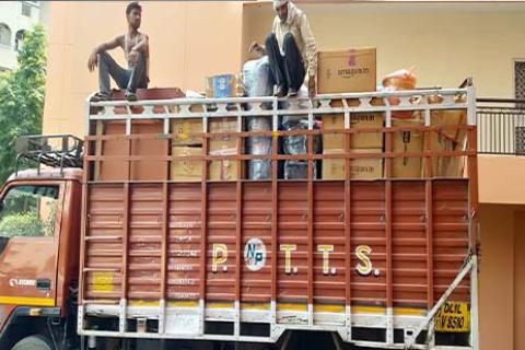Golden-Home-Packers-Movers-Loading