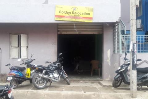 Golden-relocation-office