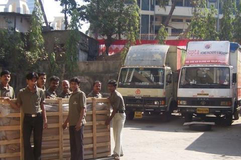 Gupta-packers-and-movers-team