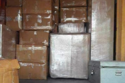 Hema-packers-and-movers-loading1