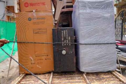 Home-light-packers-and-movers-household-relocation