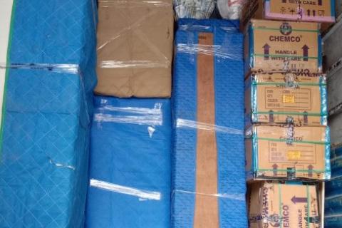 Household-storage-service-loading