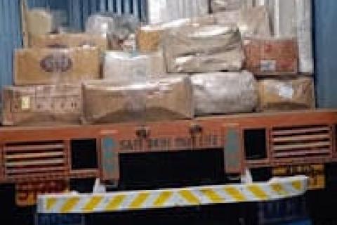 ITC-Express-packers-and-movers-loading