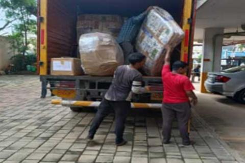India King Packers Movers Indore Loading