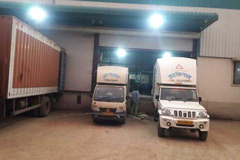Jai-Kisan-Movers-Packers-Vehicle02.jpg
