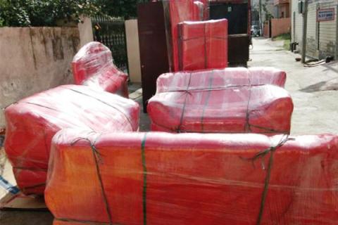 Jet-cargo-movers-packing