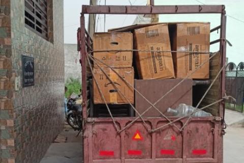 Kaiser-packers-and-movers-loading