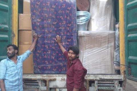 Kalki-packers-and-movers-loading-1
