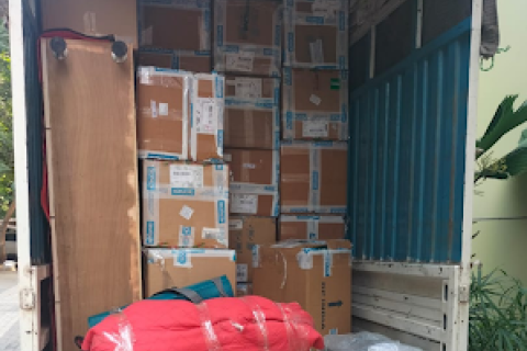 Kalyani-packers-and-movers-loading